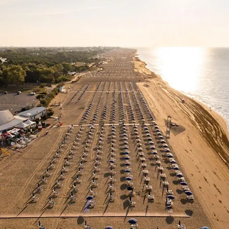 Coastal Comfort In A Cozy Seaview Διαμέρισμα