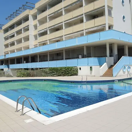 Апартаменты Coastal Comfort In A Cozy Side Sea View Бибионе